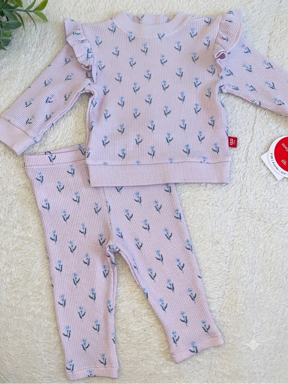 NWT Magnetic Me Lavender Floral Print Waffled Top & Legging Set Baby 0-3M